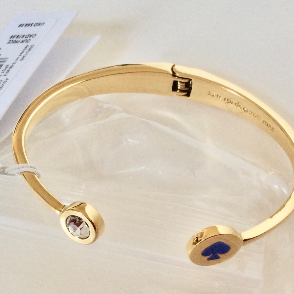 NWT ! Kate Spade Spot the Spade Bangle Bracelet